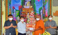 Officials pay visits to Bac Lieu, Soc Trang on Chol Chnam Thmay Festival