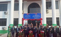 Phu Tho province hands over anti-malaria centre to Lao locality