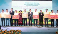 110 social houses presented to needy households in Nghe An