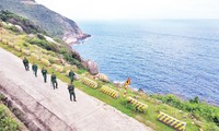 Border guard soldiers firmly safeguard sovereignty on Cham Islands
