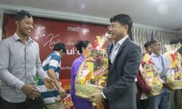 Tet gifts presented to people of Vietnamese origin in Cambodian