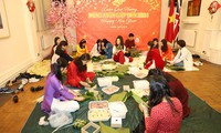 Vietnamese in UK celebrate traditional Tet