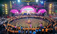 Dien Bien: Vietnamese record established with 500 children joining together for mass ‘Xoe’ dance