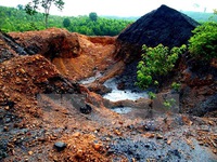 Quảng Nam: Khai thác quặng tàn phá môi trường