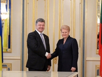 Ukraine sẽ trưng cầu dân ý về gia nhập NATO