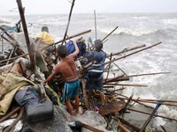 Philippines tan hoang sau siêu bão Koppu