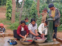Tiền Giang mở 70 vòi nước miễn phí cứu khát cho dân nghèo