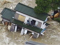 Nhật Bản: Mưa lớn chưa từng có trong 50 năm