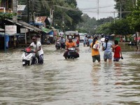 Ấn Độ: Mưa lớn gây ngập lụt, 100 người thiệt mạng