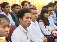 49 lưu học sinh Campuchia được các gia đình Việt Nam nhận đỡ đầu