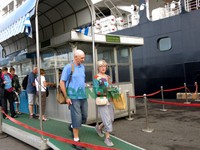Tàu du lịch nước ngoài cập cảng Tiên Sa được mở cửa hàng miễn thuế