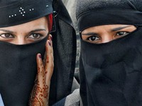 Đức: Tranh luận về lệnh cấm đeo mạng che mặt