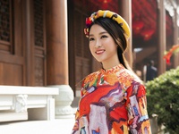 Hoa hậu Đỗ Mỹ Linh mặc áo dài truyền thống rạng rỡ tại Thượng Hải