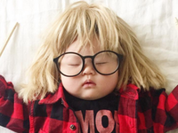 Em bé ngủ gây sốt mạng xã hội