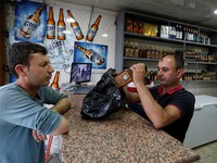 Lệnh cấm đồ uống có cồn gây căng thẳng tại Iraq