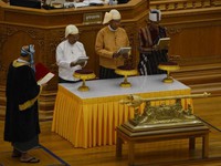 Tổng thống mới tuyên thệ nhậm chức, Myanmar chính thức chuyển giao quyền lực