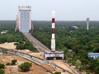 Ấn Độ phóng thành công 20 vệ tinh bằng tên lửa đẩy