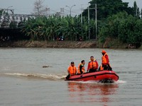 7 học sinh mất tích do lật thuyền ở Indonesia
