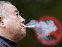Trung Quốc thành lập biệt đội chống hút thuốc lá