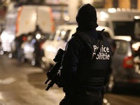 Châu Âu bắt giữ nhiều nghi phạm khủng bố