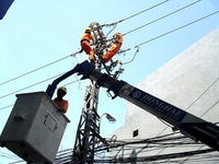 Tai nạn lao động khi sửa chữa lưới điện, 1 người tử vong do rơi từ trên cao