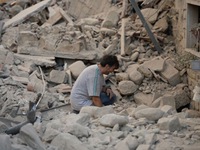 Sau động đất, hơn 3.000 người Italy sống không nhà cửa