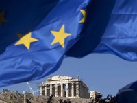 Vấn đề nợ công tại Hy Lạp và sự tồn vong của EU