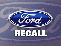 Ford thu hồi 830.000 xe do lỗi chốt cửa