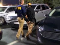 FBI giải cứu 82 trẻ em khỏi đường dây buôn người