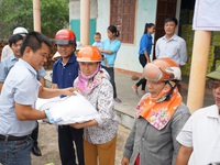 1.500 suất quà đến với người dân vùng lũ Quảng Bình