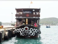 Khánh Hòa: Va chạm liên tiếp, một tàu du lịch bị chìm