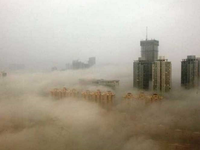 Trung Quốc nâng cảnh báo ô nhiễm khói mù ở miền Bắc