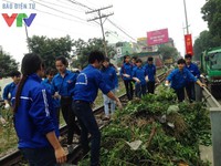 1.000 thanh niên Thủ đô cùng ra quân dọn dẹp vệ sinh môi trường