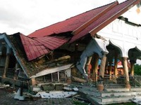 Indonesia: Nhiều khu vực bị tàn phá nặng nề sau trận động đất kinh hoàng