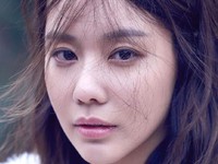'Người đẹp ngàn cân' Kim Ah Joong trở lại đầy sức hút