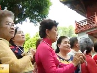 Đoàn cựu giáo viên kiều bào Thái Lan thăm Việt Nam