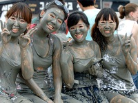 Đến Boryeong, Hàn Quốc để thưởng thức lễ hội tắm bùn truyền thống