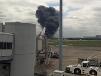 Máy bay của Korean Airlines bốc cháy