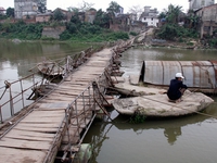 Hà Nội’s dangerous bridges