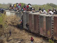 Lượng người di cư từ Mexico tăng “chóng mặt” tại Texas, Mỹ