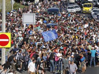 Châu Âu chia rẽ trước cuộc khủng hoảng tị nạn