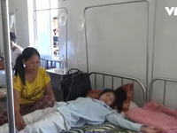 Nữ sinh ở Hà Tĩnh bị bạn đánh hội đồng phải nhập viện cấp cứu