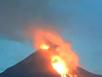 Mexico sơ tán hàng trăm người do hoạt động của núi lửa
