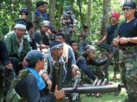 Nhóm phiến quân Abu Sayyaf ở Philippines thả thêm 1 con tin