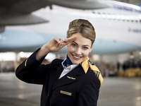 Tiếp viên hàng không chia sẻ những điều du khách không nên làm khi đi máy bay