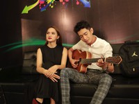 Hoán đổi: Quang Đăng tình cảm đệm đàn cho Hương Giang Idol
