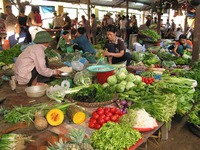 Khan hiếm nguồn hàng, giá các loại rau củ quả tăng mạnh tại Bạc Liêu