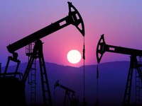Nga cắt giảm sản lượng để cùng OPEC ổn định thị trường dầu mỏ