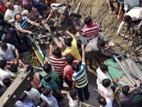 Ấn Độ điều tra 10 đối tượng trong vụ sập cầu