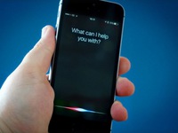 Trợ lý ảo Siri bị tố âm thầm nghe lén các cuộc hội thoại riêng tư của người dùng